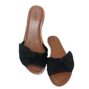 Aldo Black and Tan Leather Bow Sandals size 10